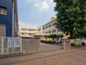 　藤久保中学校