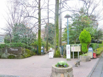  赤塚植物園