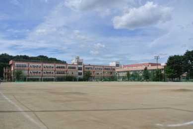  新座中学校
